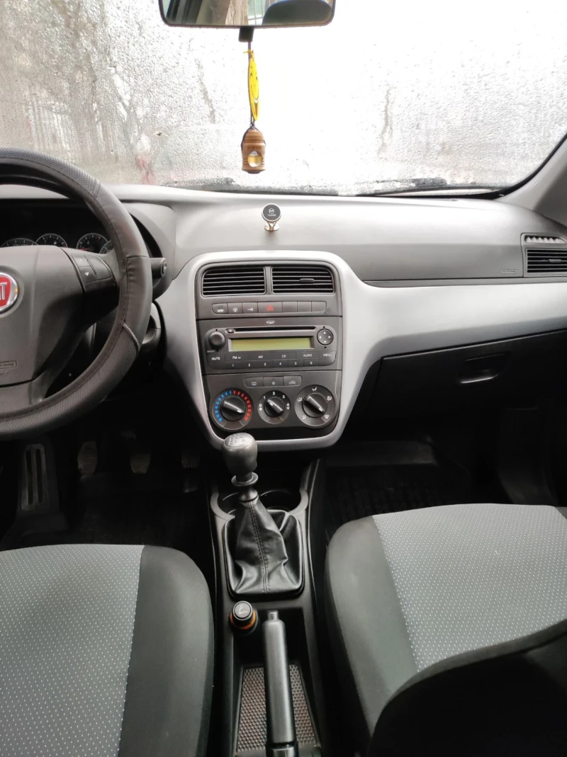 Fiat Punto, снимка 8 - Автомобили и джипове - 48927595