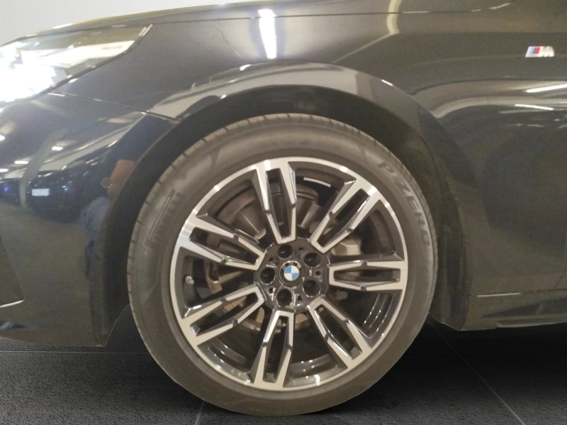 BMW 520 xDrive, снимка 5 - Автомобили и джипове - 50360687