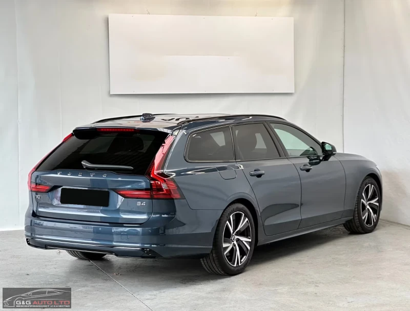 Volvo V90 R-DESIGN/197HP/B4/PANO/HUD/MEMO/360/NAVI/LED/306g, снимка 5 - Автомобили и джипове - 51681641