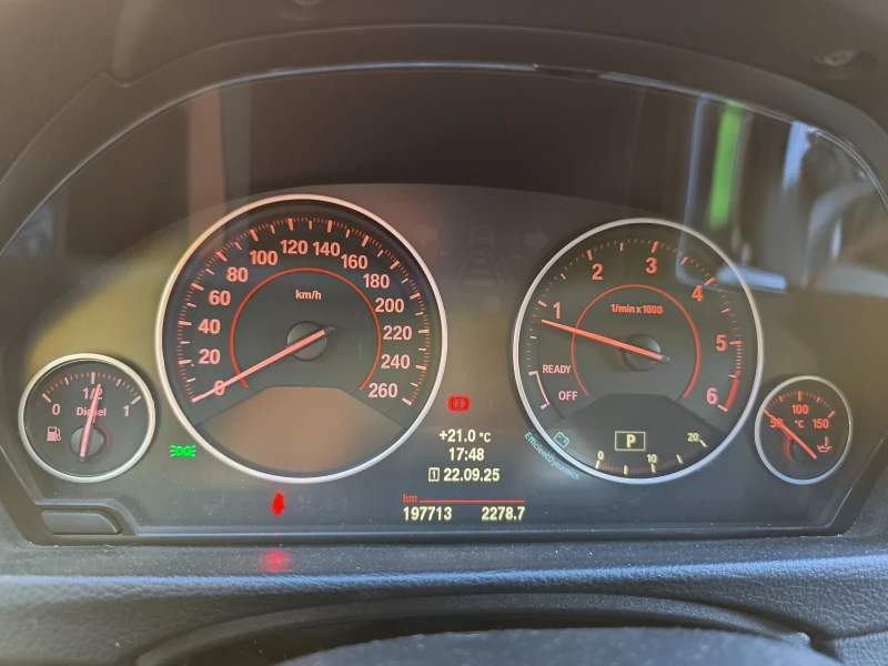 BMW 320 320d, xDrive, M packet, Sport edition, F30, снимка 10 - Автомобили и джипове - 52822193