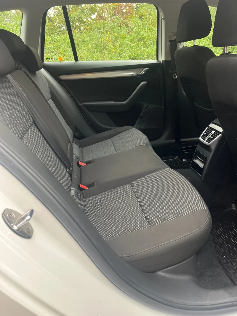 Skoda Octavia 4х4, снимка 5 - Автомобили и джипове - 52631308