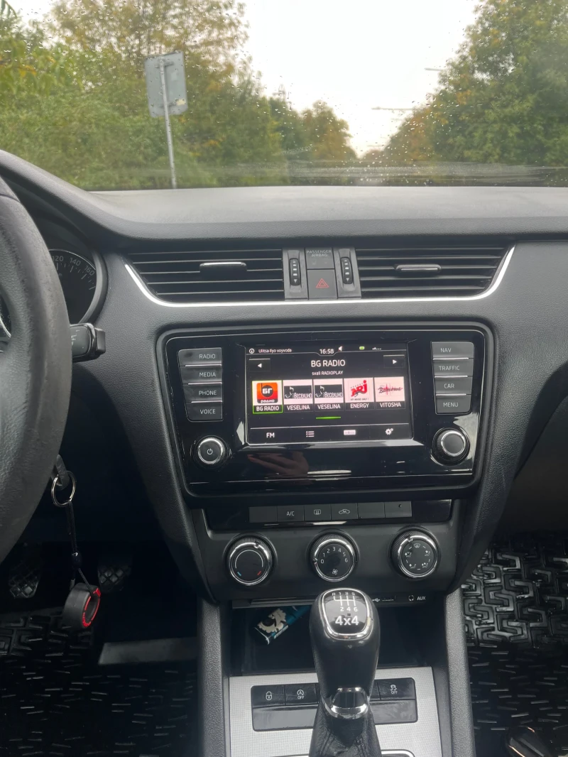 Skoda Octavia 4х4, снимка 7 - Автомобили и джипове - 52631308