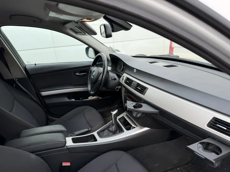 BMW 318, снимка 10 - Автомобили и джипове - 52473386