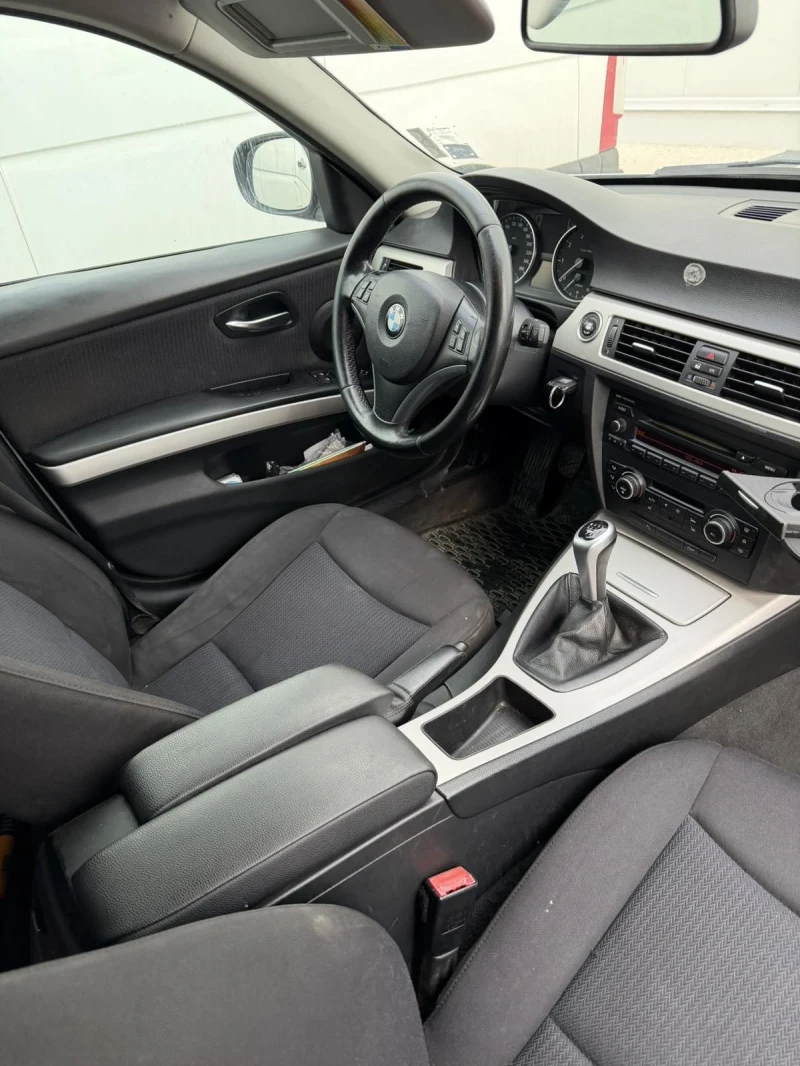 BMW 318, снимка 9 - Автомобили и джипове - 52473386