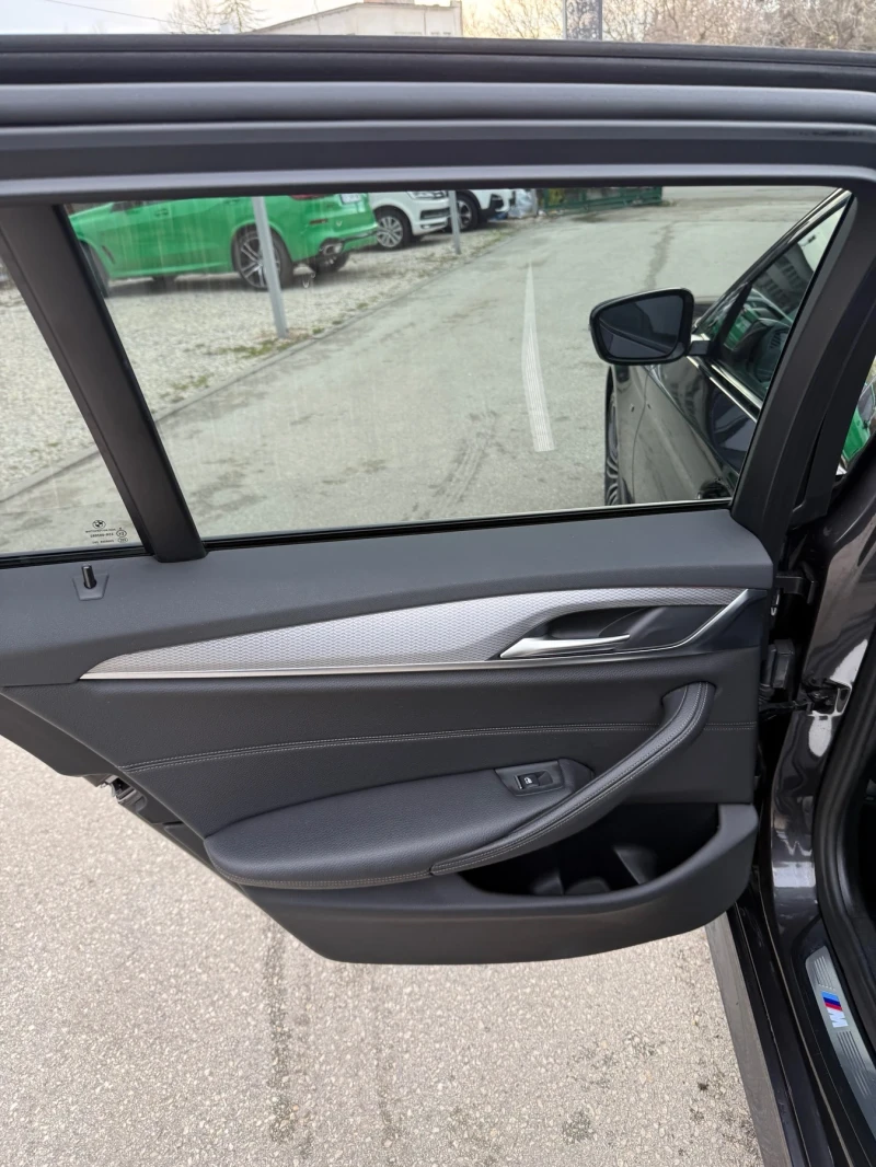 BMW 520  X DRIVE  М SPORT , снимка 8 - Автомобили и джипове - 52494598