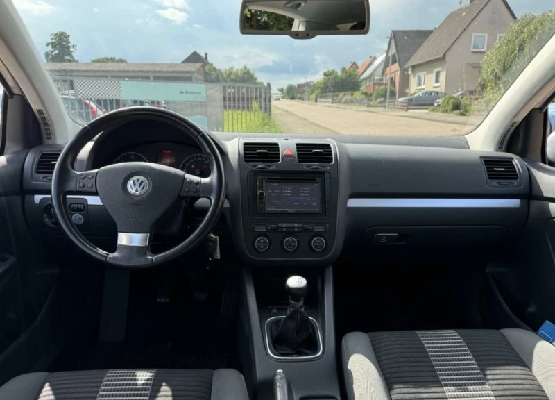 VW Golf, снимка 11 - Автомобили и джипове - 52876765
