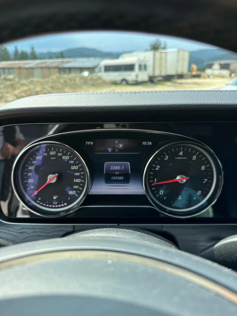 Mercedes-Benz E 300 Уникат. Всичко оригинално. От първи собственик. , снимка 11 - Автомобили и джипове - 53478170