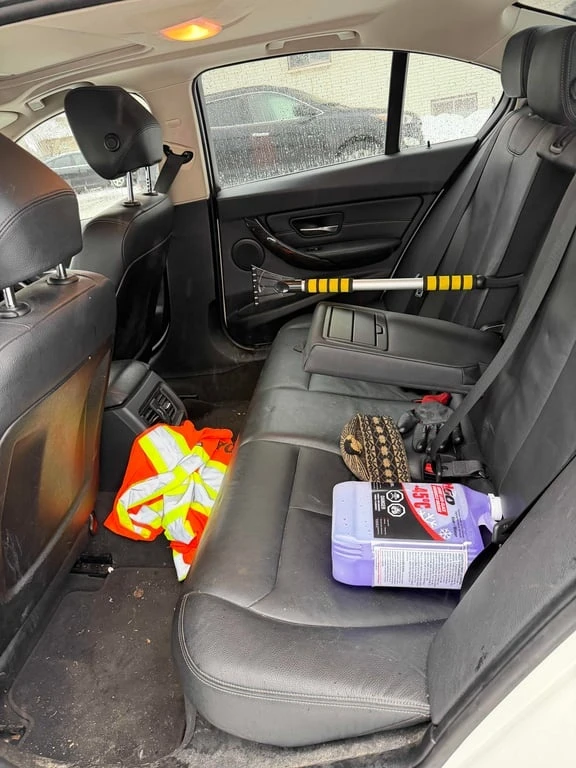 BMW 320 * 320i xDrive * CARFAX * БЕЗ ПЪРВОНАЧАЛНА ВНОСКА, снимка 10 - Автомобили и джипове - 53073473