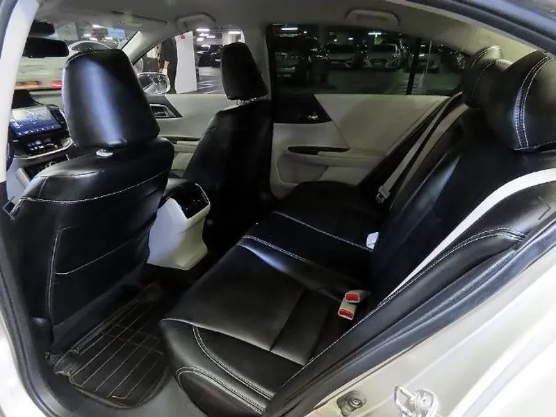 Honda Accord 2.0 Hybrid 9Th Generation, снимка 14 - Автомобили и джипове - 55883283