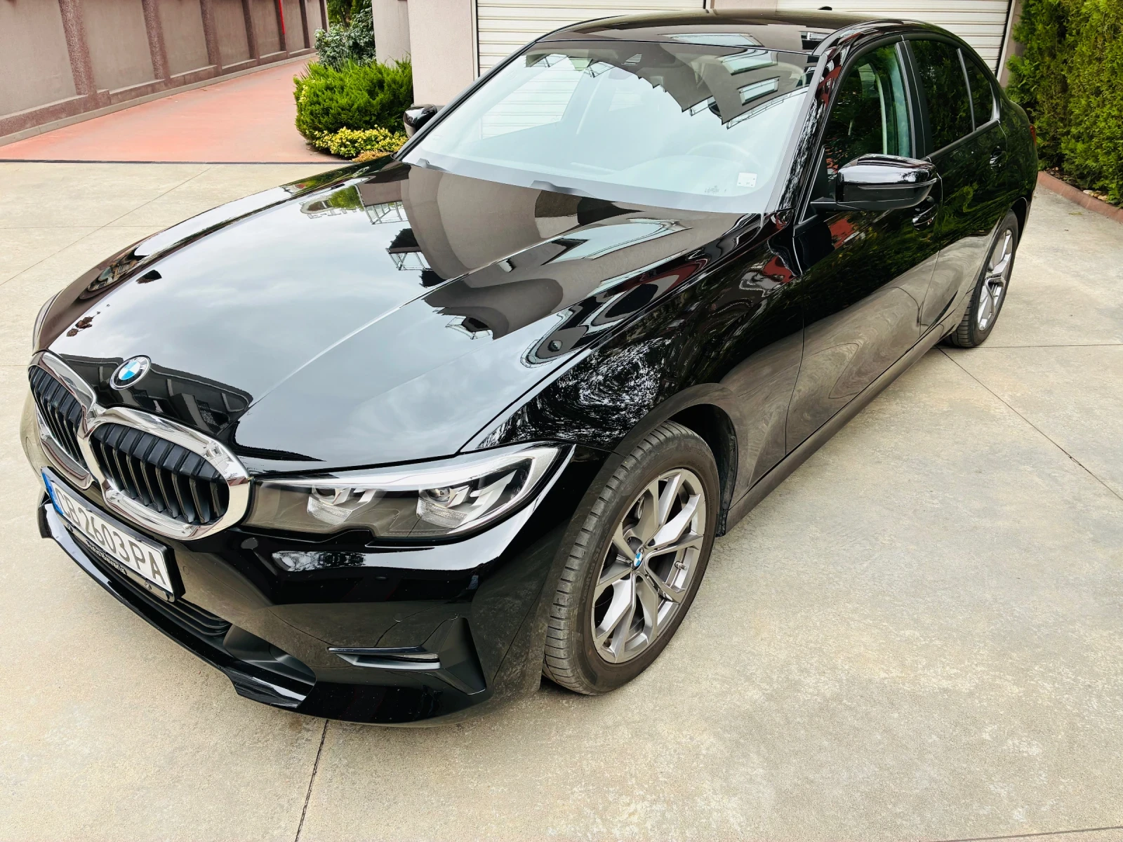 BMW 320 37000км!-купена нова от BMW/BG-един собственик, снимка 1