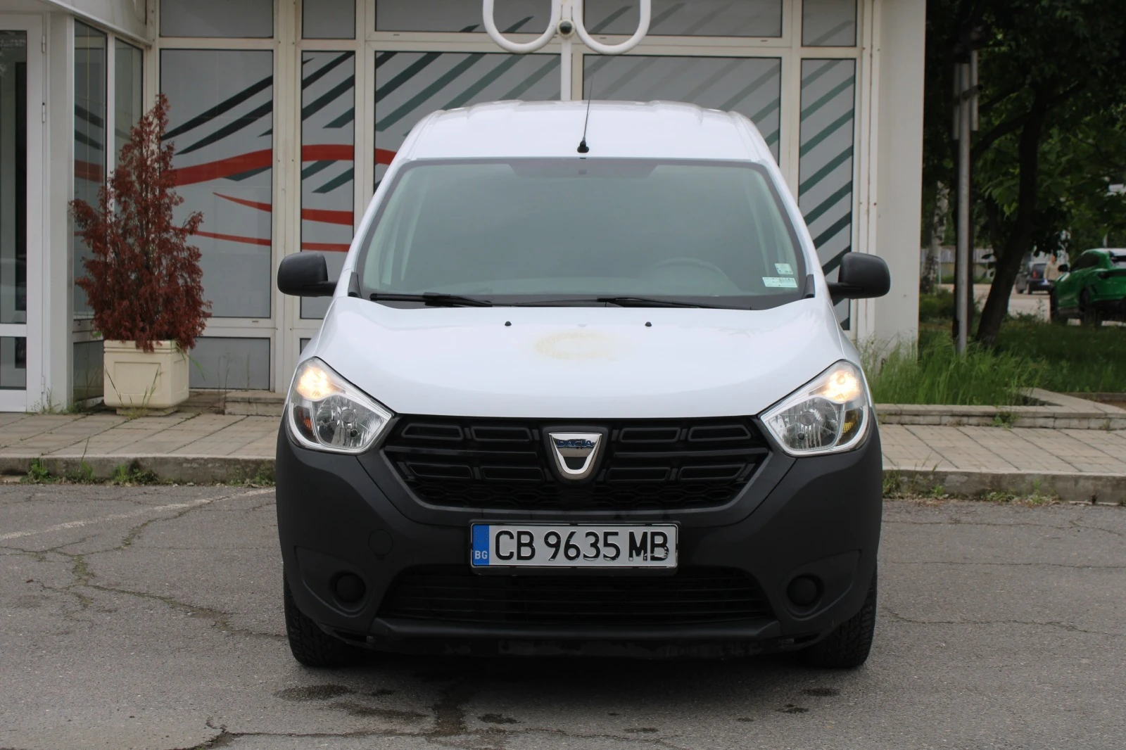 Dacia Dokker 1.6i/ГАРАНЦИЯ/ 4 бр. - изображение 2