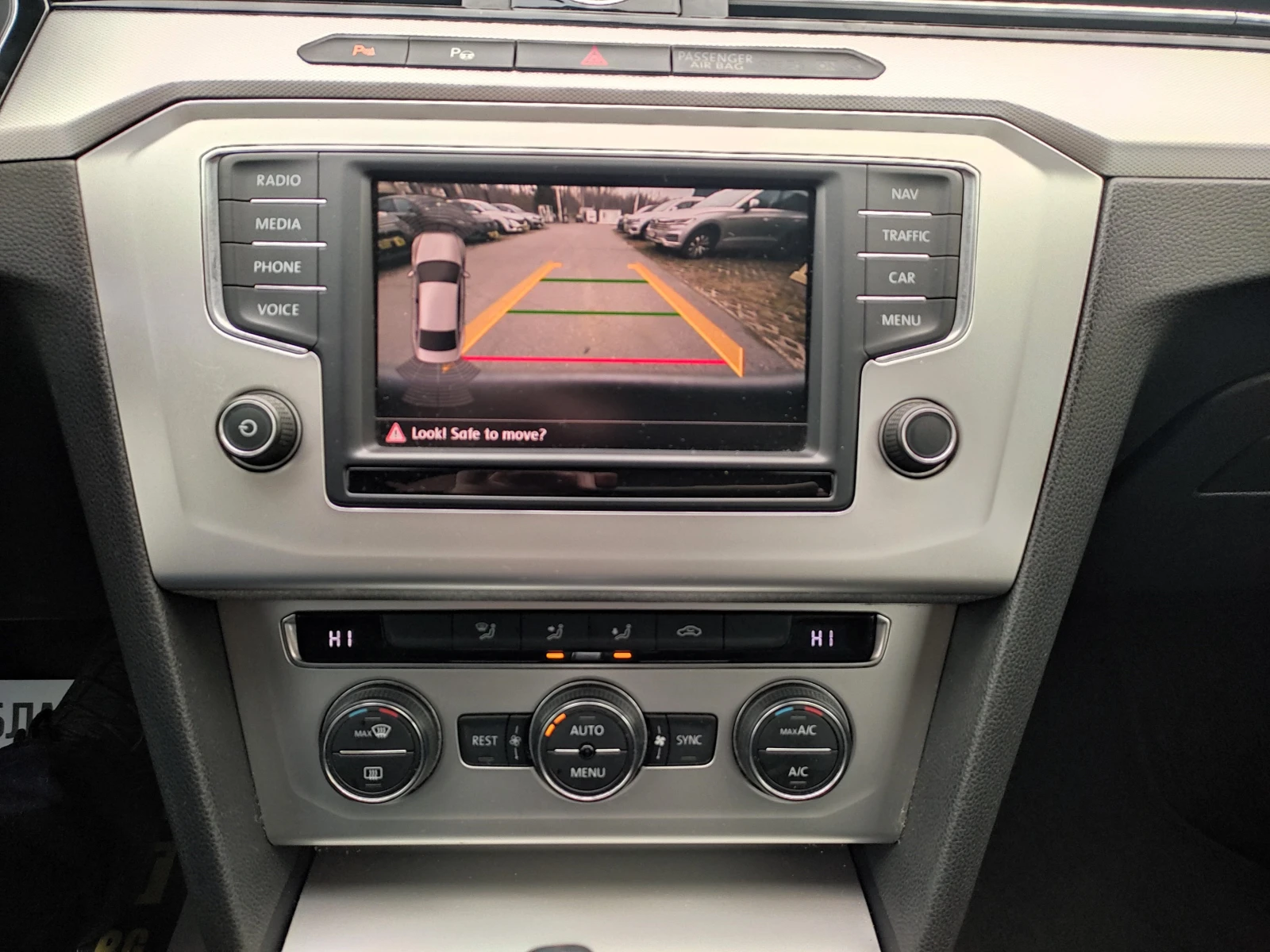 VW Passat 2.0TDI Comfortline | Mobile.bg   13