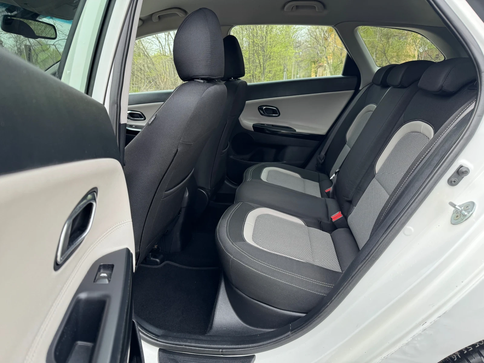 Kia Ceed 1.6D.NAVI.LED.2-ключа.Италия.Без ръжди.251х.км - изображение 10