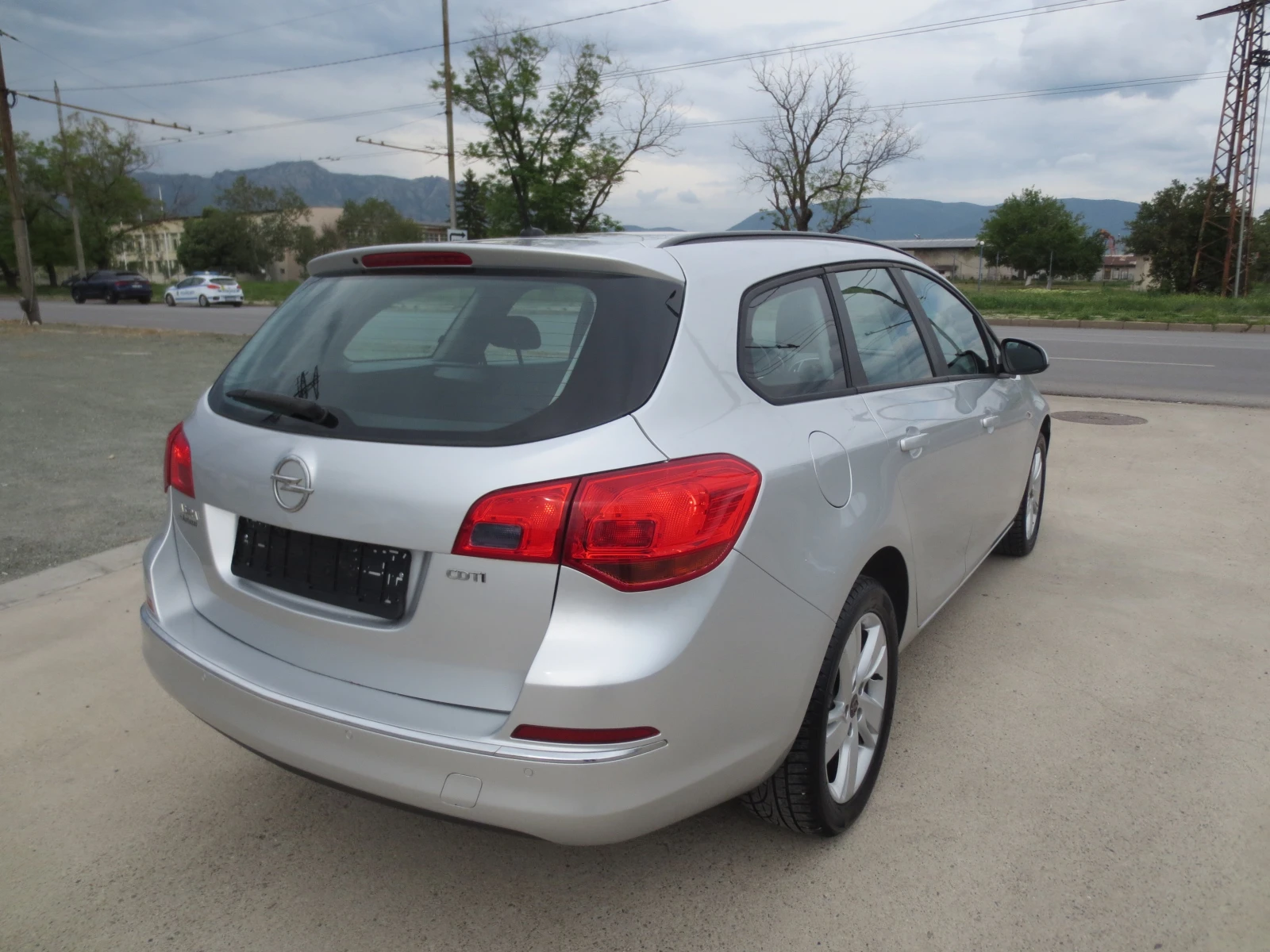 Opel Astra 1.7 CDTI * FACELIIFT*  - изображение 5