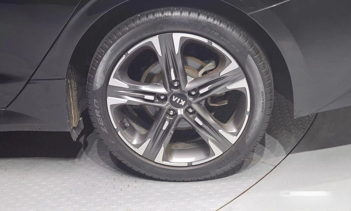 Kia K5  - изображение 5