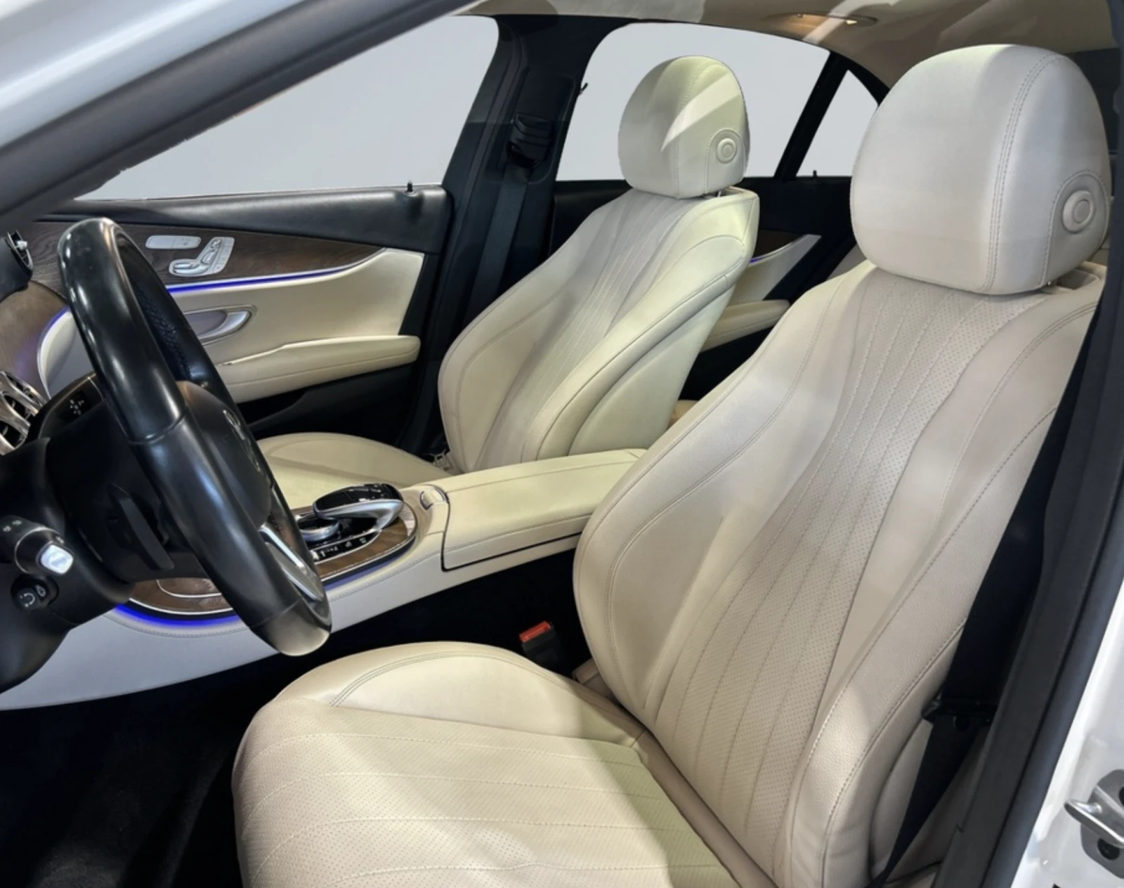 Mercedes-Benz E 350 Burmester, Digital* , keyless, dual pano, lane ass - изображение 7