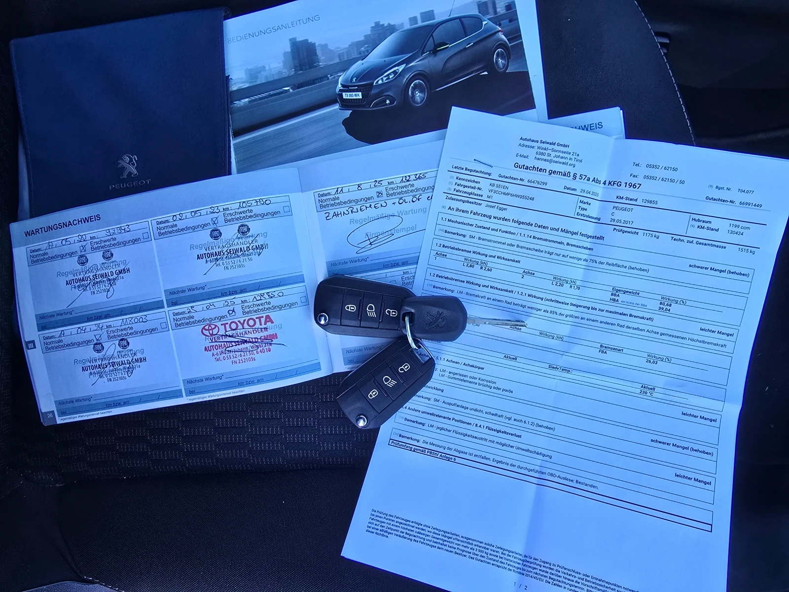 Peugeot 208 1.2i 133000 . EURO 6B | Mobile.bg   15