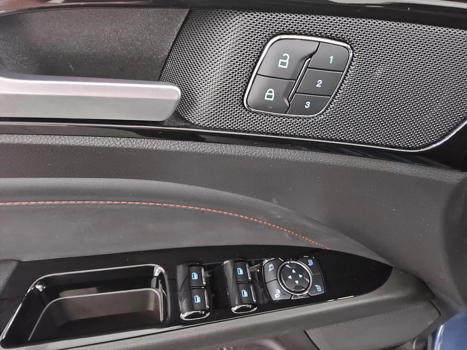 Ford Mondeo 2.0/TURNIER/150HP/ST-LINE/PANO/MEMORY/LED/944f | Mobile.bg � ����������� 12