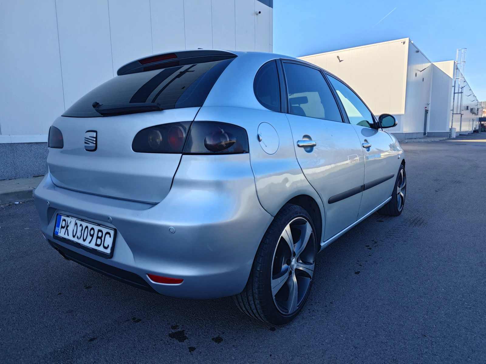 Seat Ibiza  - изображение 9