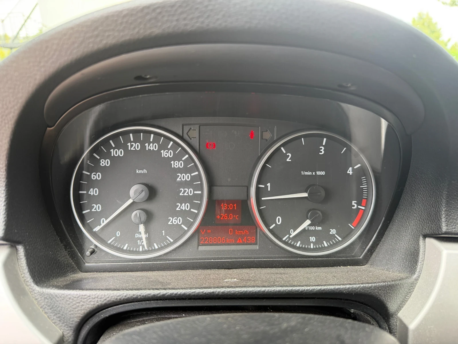 BMW 320, снимка 8 - Автомобили и джипове - 53659349