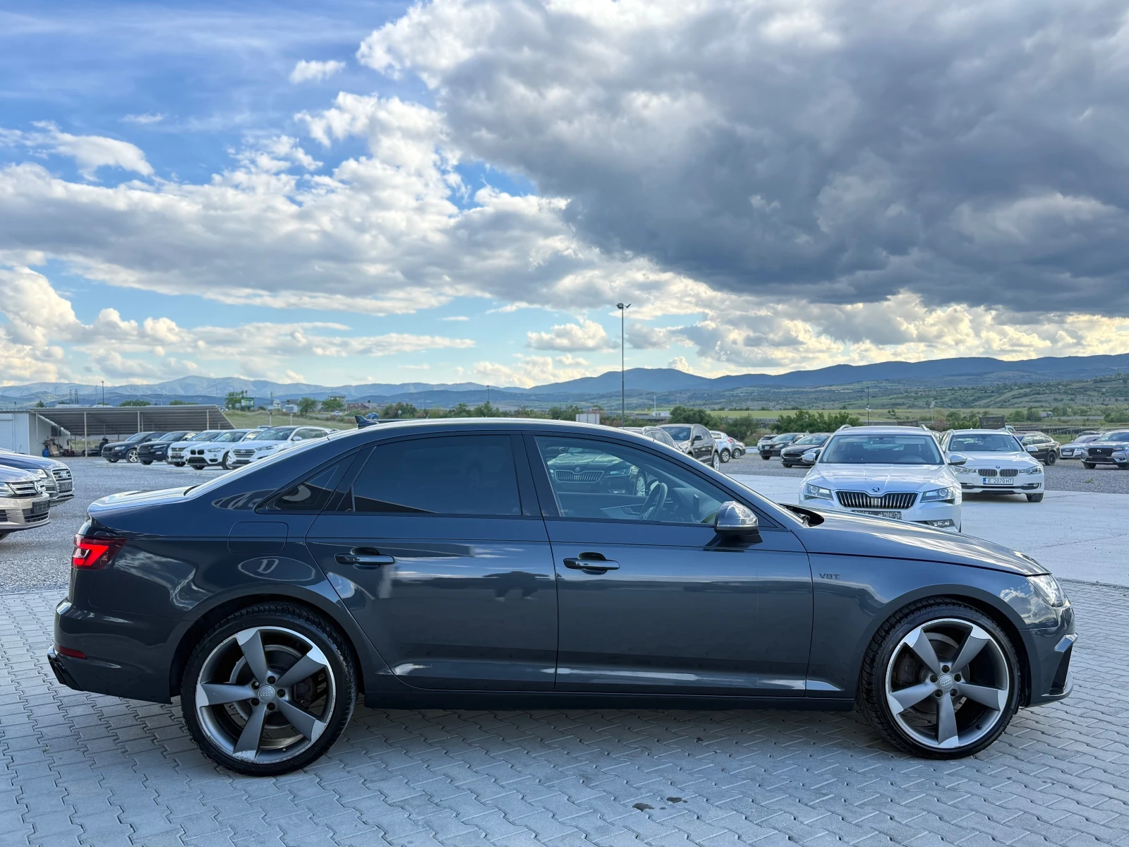 Audi A4 2.0TDI RS4 Собствен лизинг !!!, снимка 4 - Автомобили и джипове - 54068294