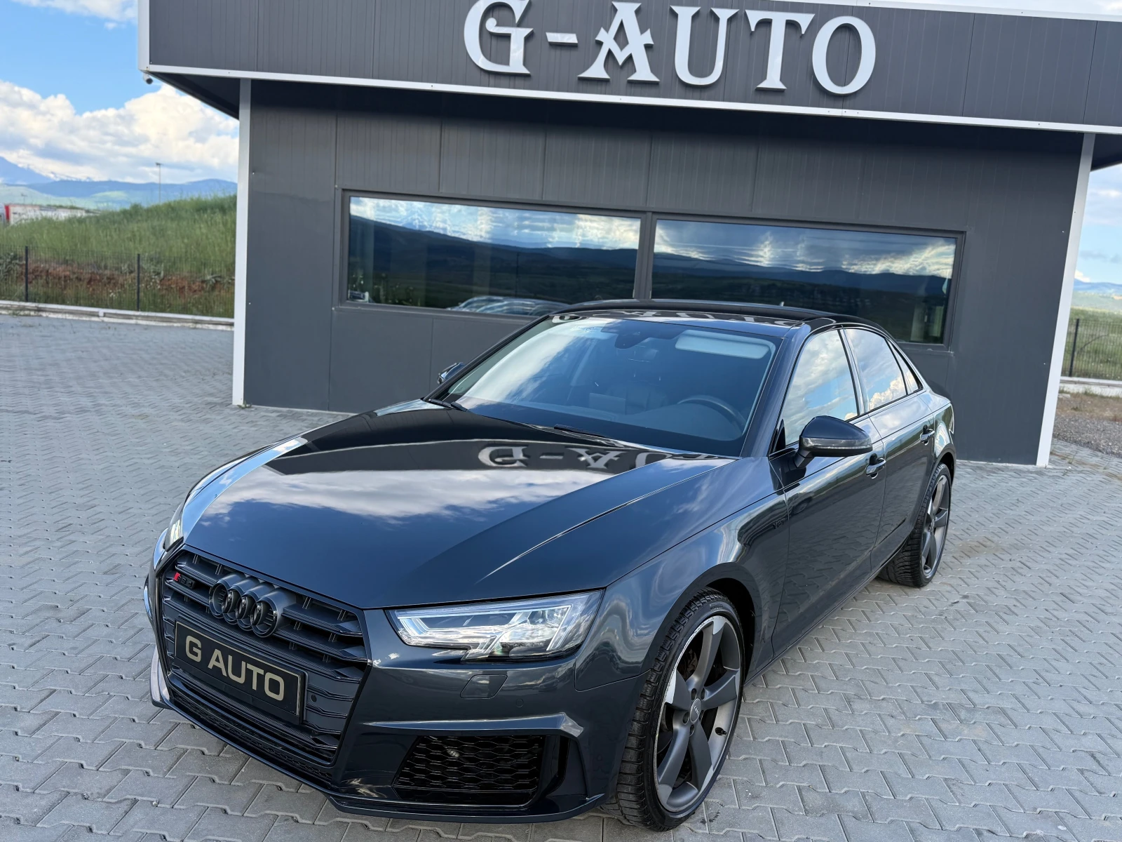 Audi A4 2.0TDI RS4 Собствен лизинг !!!
