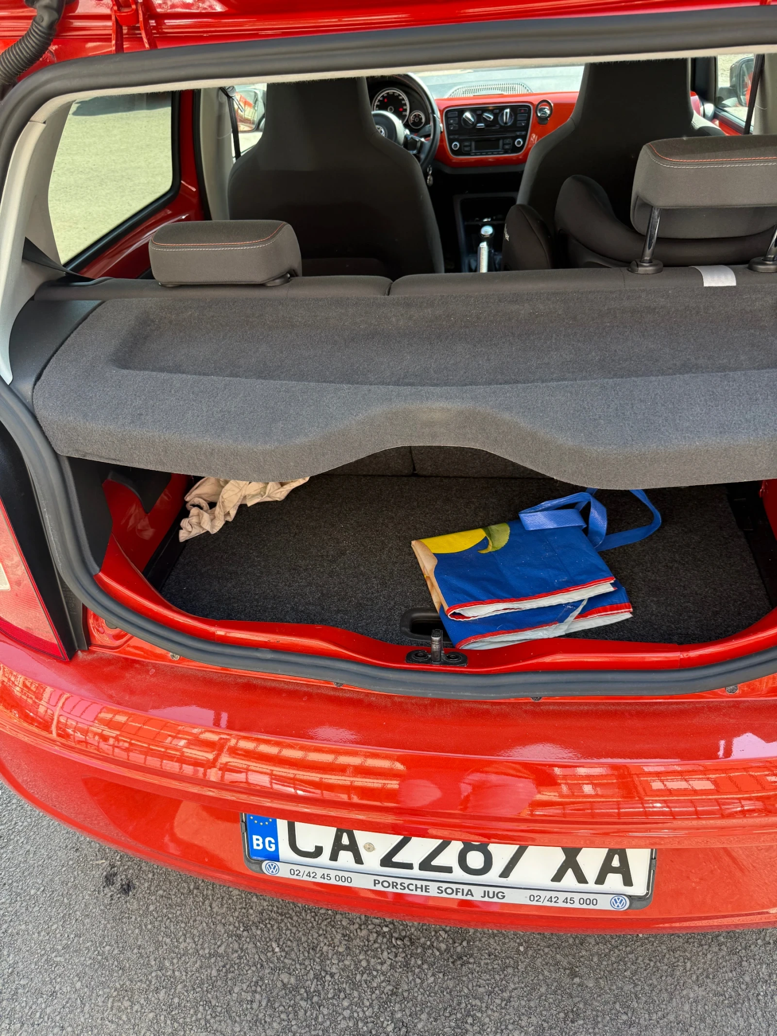 VW Up, снимка 7 - Автомобили и джипове - 54082046