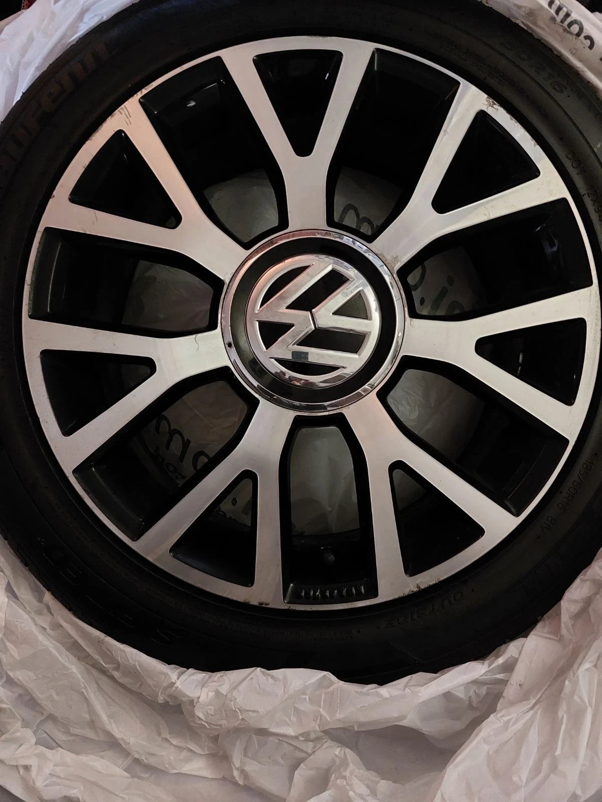 VW Up, снимка 8 - Автомобили и джипове - 54082046