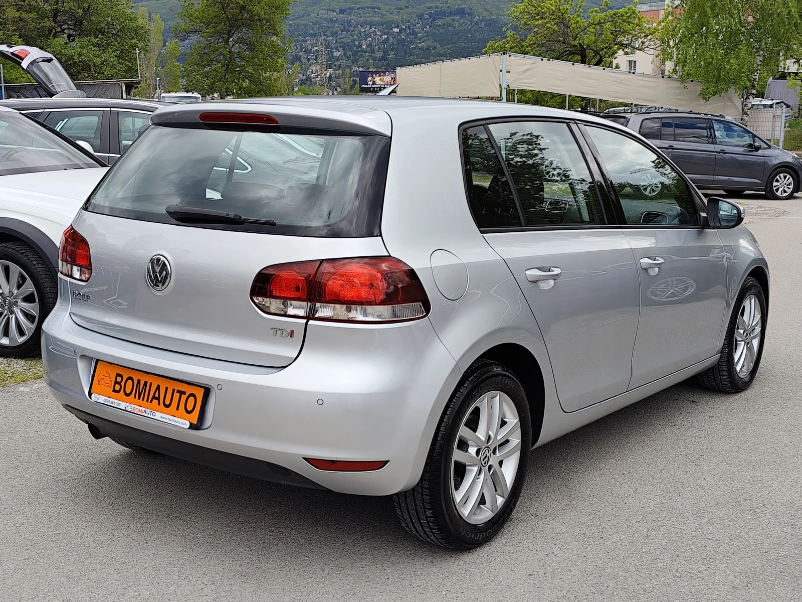VW Golf 1.6TDi* KLIMA* EBPO 5A* * , снимка 4 - Автомобили и джипове - 54379544