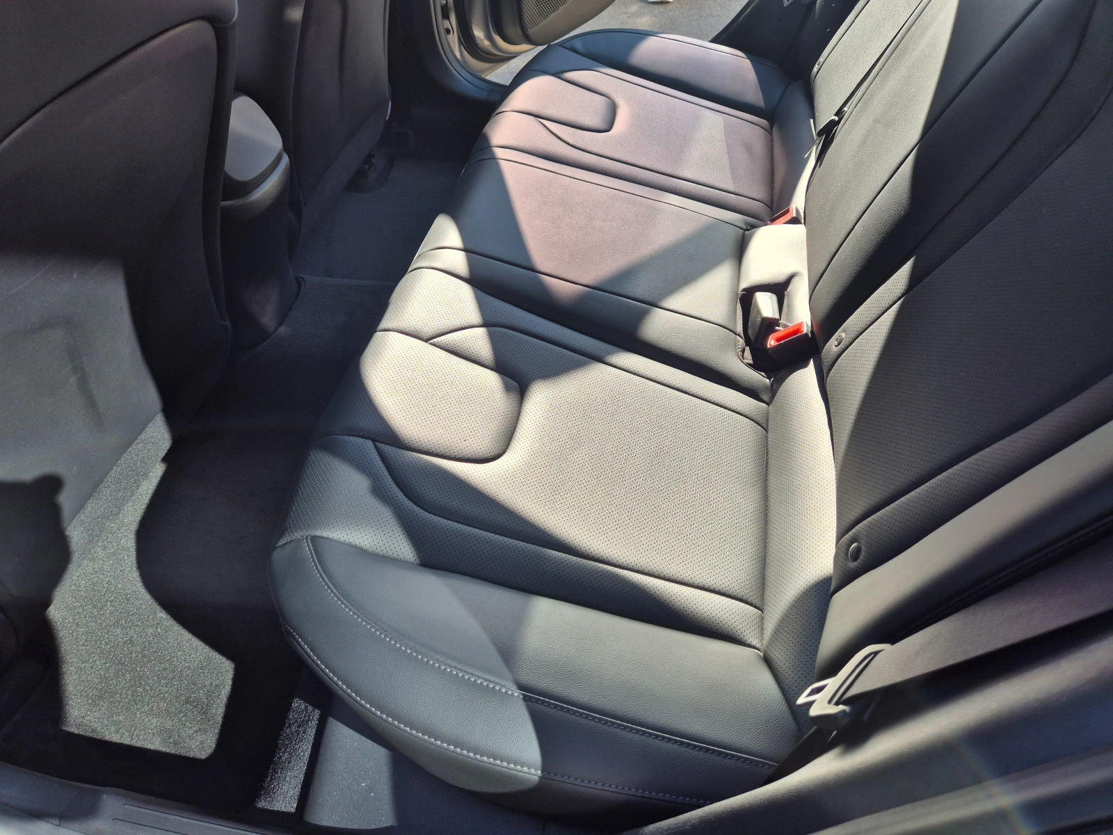 Hyundai Elantra 1.6cm3 LPG - Наличен в БГ, снимка 6 - Автомобили и джипове - 54689283