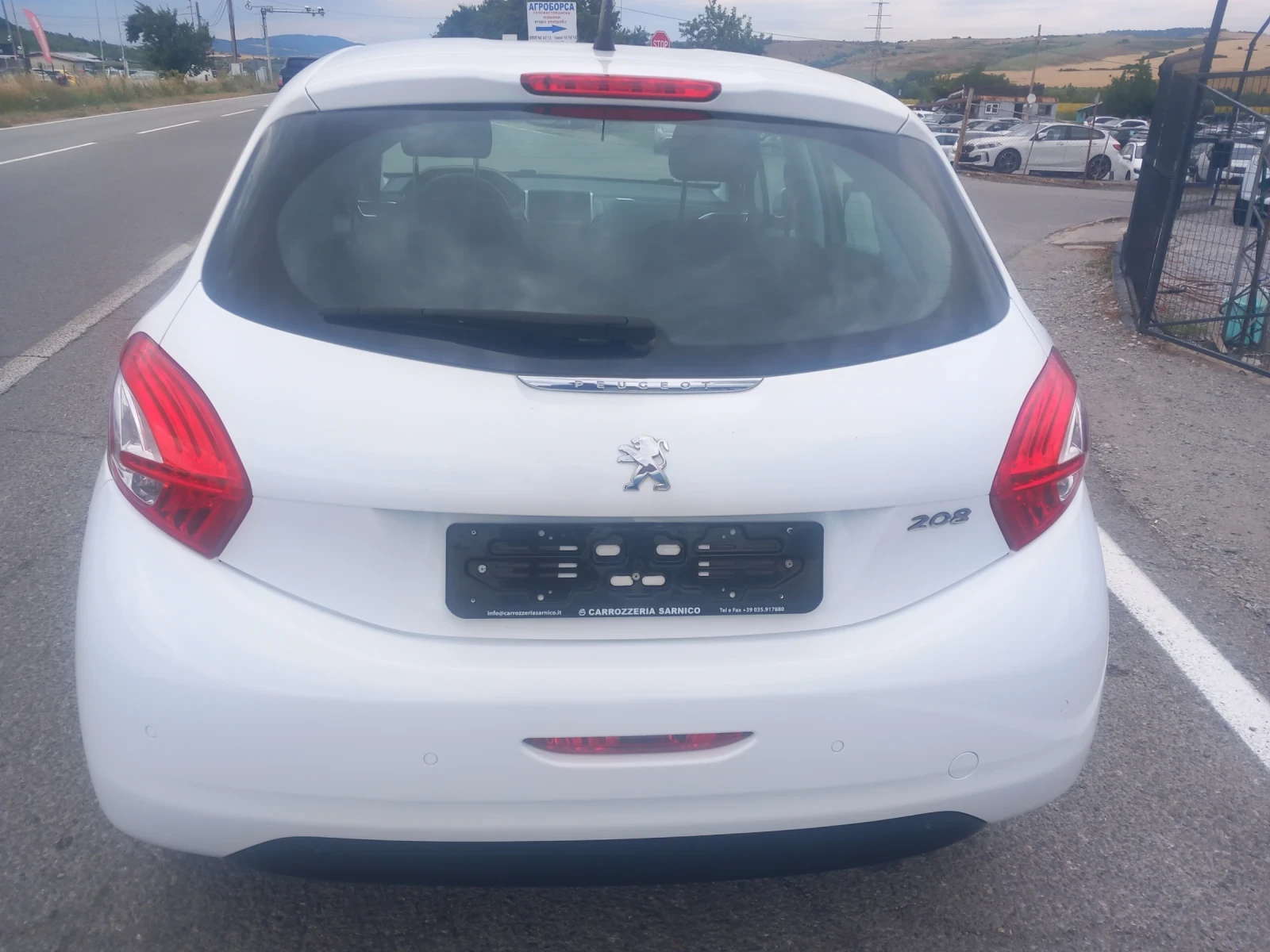 Peugeot 208 1.4HDI, снимка 5 - Автомобили и джипове - 55213137