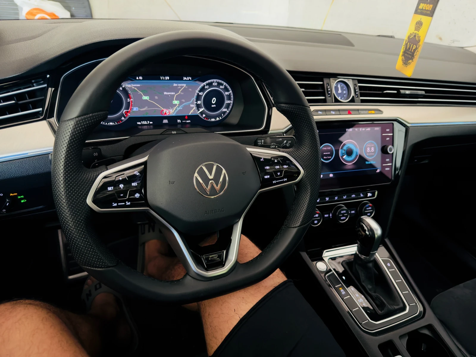 VW Arteon 2.0TDi, снимка 10 - Автомобили и джипове - 55438348