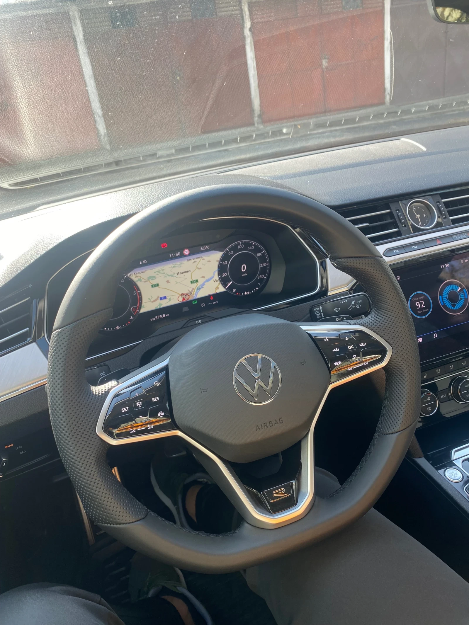 VW Arteon 2.0TDi, снимка 15 - Автомобили и джипове - 55438348