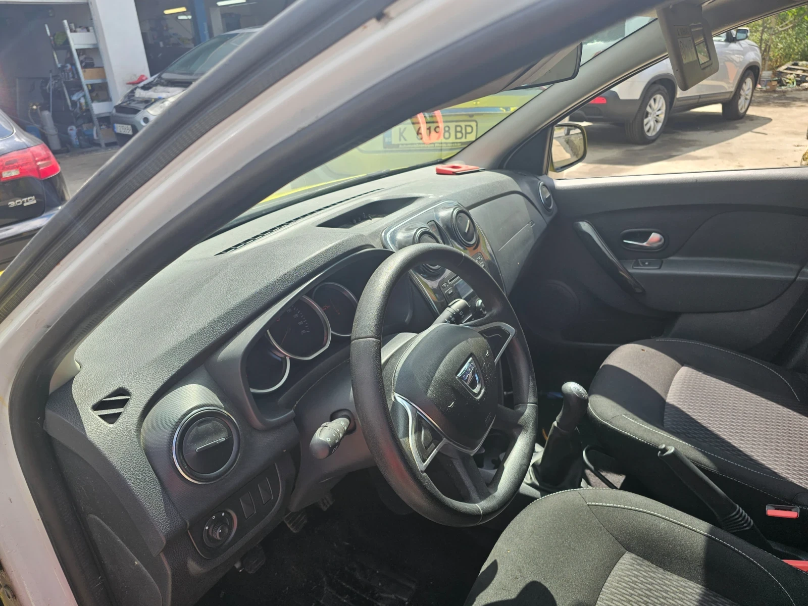 Dacia Logan 1.2 кубика, 4 цилиндъра, Face, снимка 7 - Автомобили и джипове - 55493182
