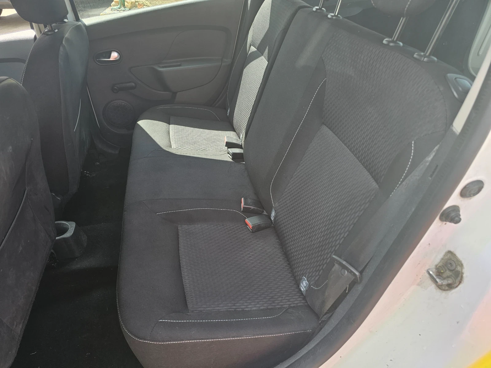 Dacia Logan 1.2 кубика, 4 цилиндъра, Face, снимка 5 - Автомобили и джипове - 55493182