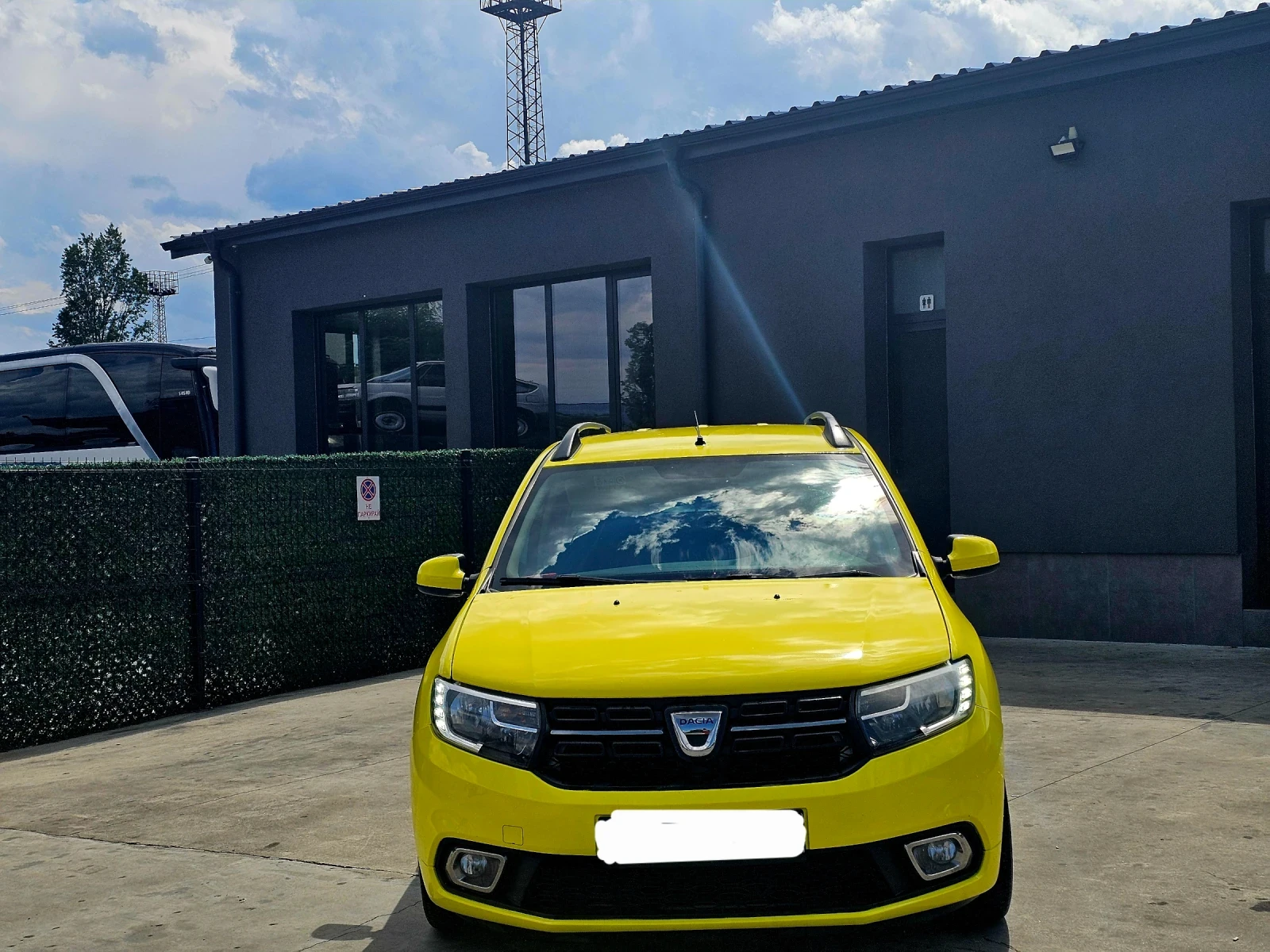 Dacia Logan 1.2 кубика, 4 цилиндъра, Face, снимка 4 - Автомобили и джипове - 55493182
