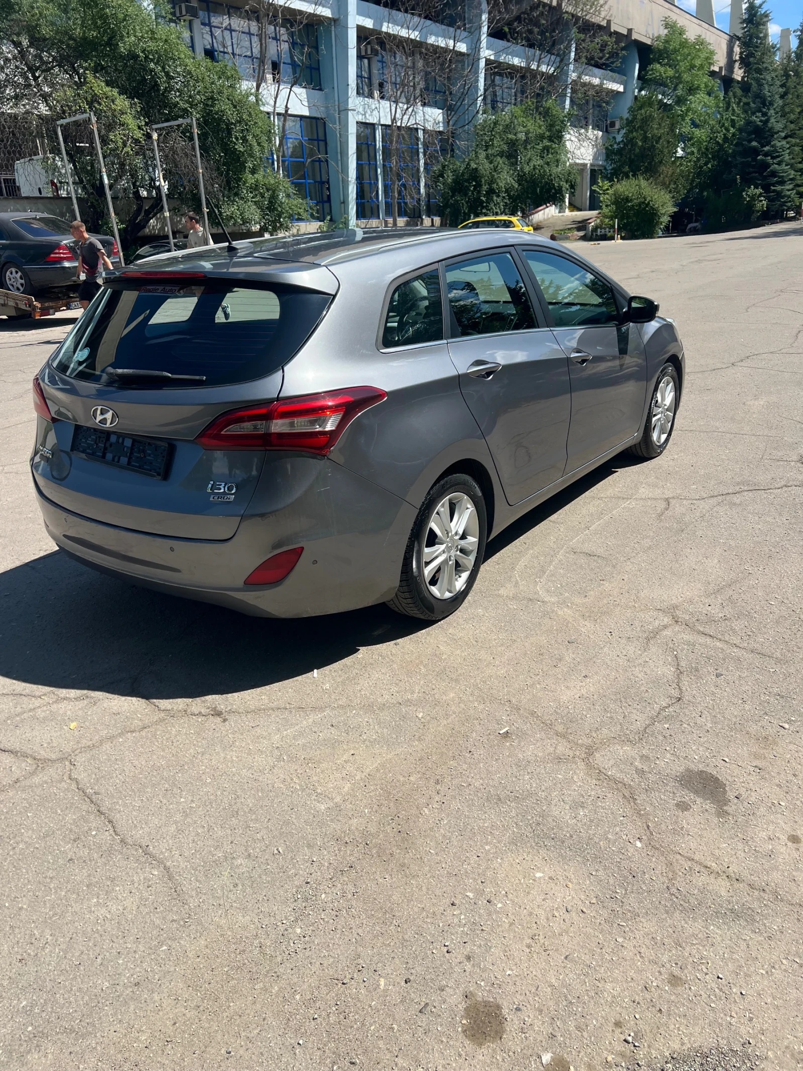 Hyundai I30 1.6 , снимка 3 - Автомобили и джипове - 55595491