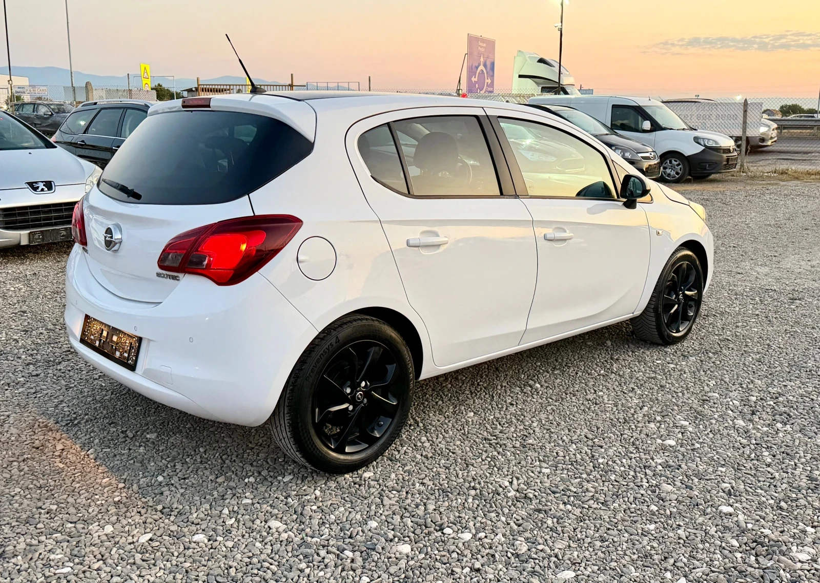 Opel Corsa 1.4 * GAZ* * 120 EDITION* , снимка 4 - Автомобили и джипове - 55657566