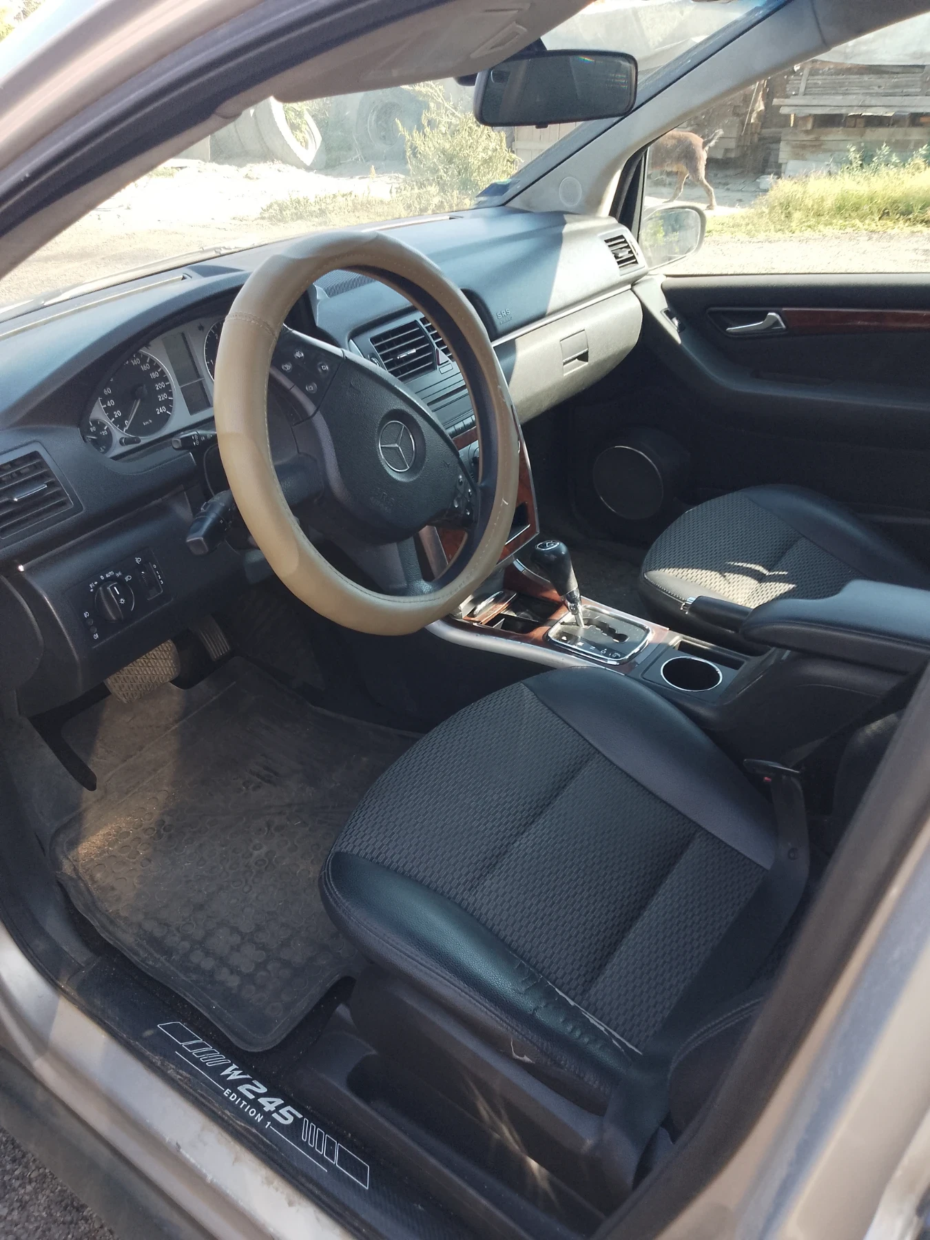 Mercedes-Benz B 180, снимка 4 - Автомобили и джипове - 56149638