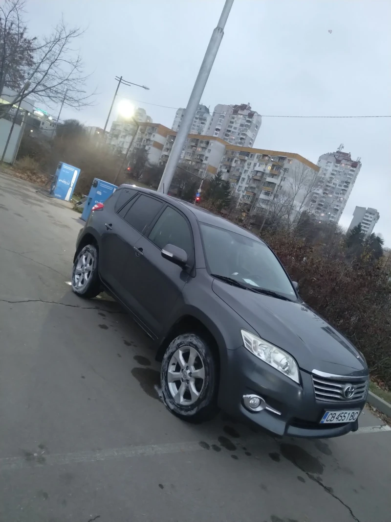 Toyota Rav4, снимка 11 - Автомобили и джипове - 43347220