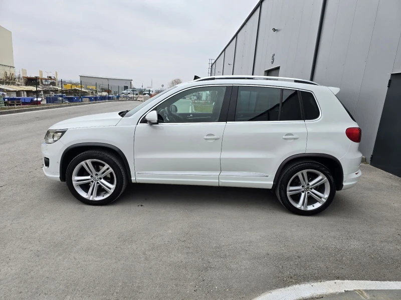 VW Tiguan 2.0tdi 177k.c* R-Line* Панорама* Камера* ЛИЗИНГ*  , снимка 7 - Автомобили и джипове - 49143558