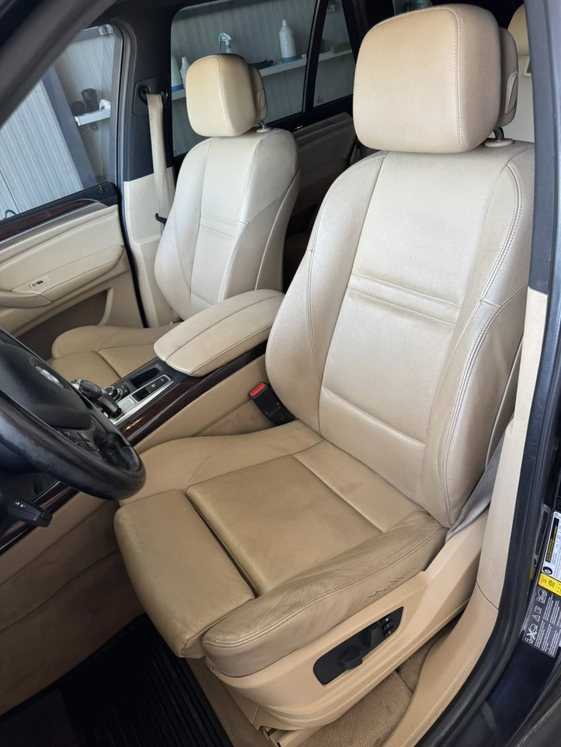 BMW X5 xDrive35i M-Paket, снимка 7 - Автомобили и джипове - 51201431