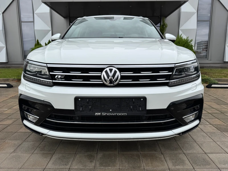 VW Tiguan R-LINE-DIGITAL-190-КС-4X4-KEY-GO-ДИСТРОНИК-КАМЕРА-, снимка 2 - Автомобили и джипове - 52212279