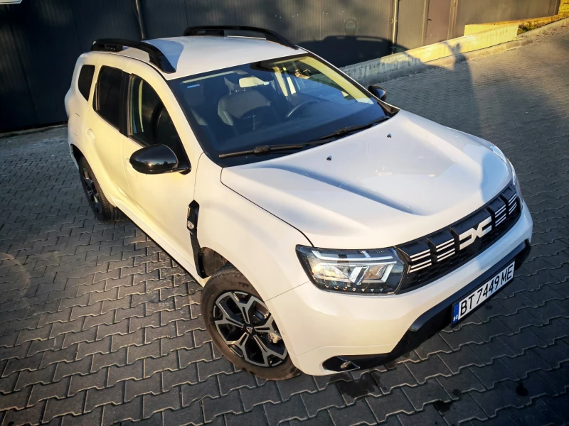 Dacia Duster, снимка 12 - Автомобили и джипове - 52525794