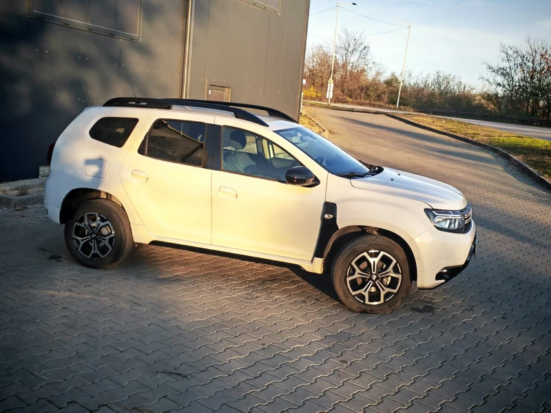 Dacia Duster, снимка 9 - Автомобили и джипове - 52525794