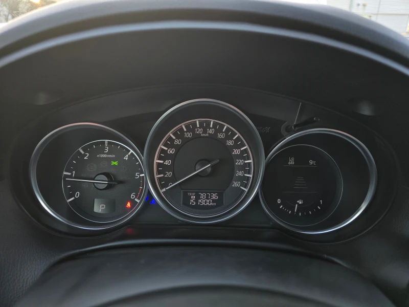 Mazda CX-5 2.2 Skyactivv-D / NAKAMA, снимка 11 - Автомобили и джипове - 52805066