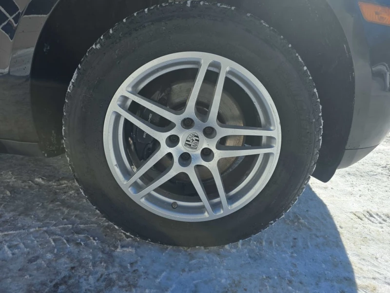 Porsche Macan * AWD 4dr * CARFAX * ЦЕНА ДО БГ, снимка 9 - Автомобили и джипове - 53326288
