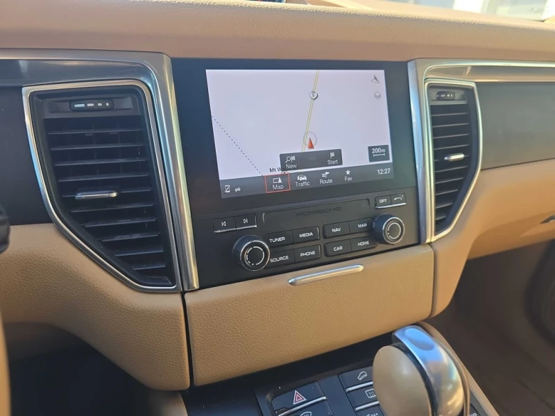 Porsche Macan * AWD 4dr * CARFAX * ЦЕНА ДО БГ, снимка 8 - Автомобили и джипове - 53326288