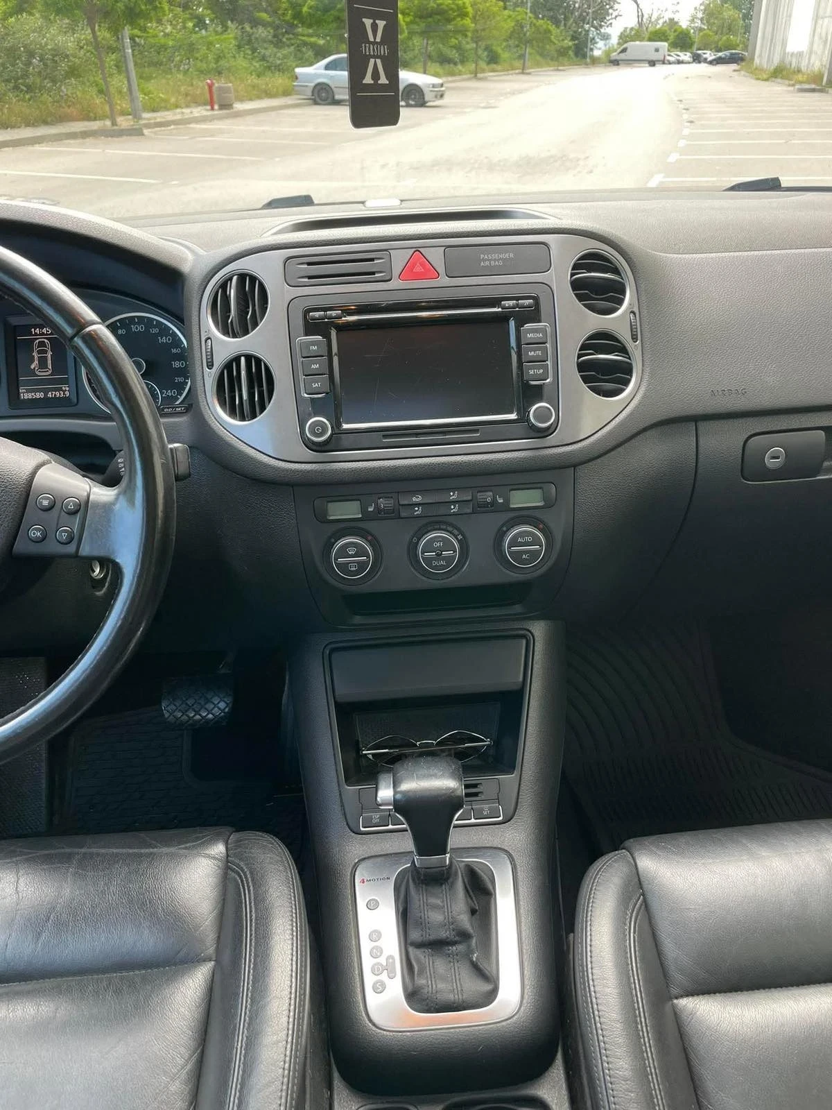VW Tiguan Джип  - изображение 4