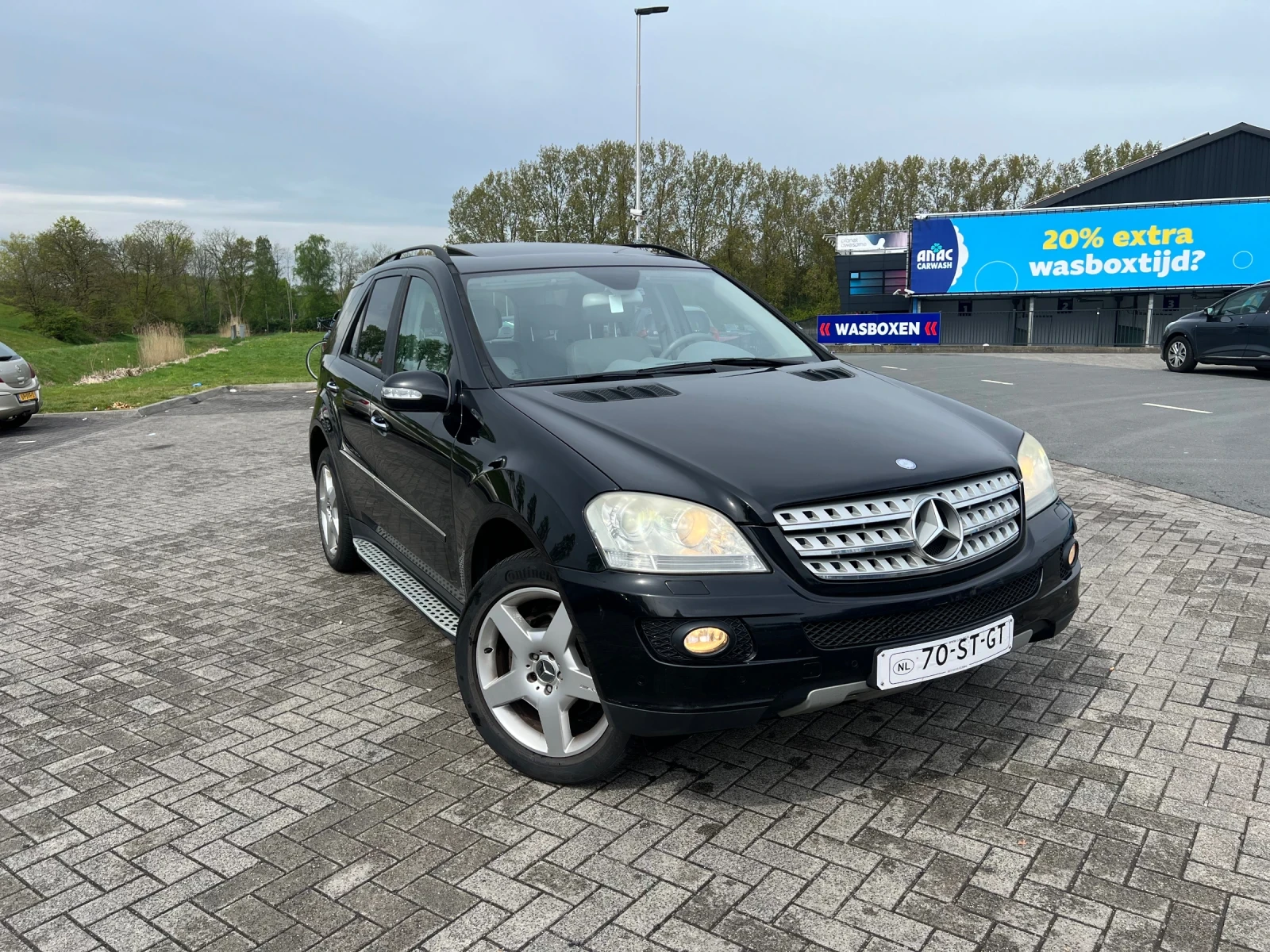 Mercedes-Benz ML 320 Кожа* Нави* Подгрев* Keyless-GO* Шибидах* Харман-К - изображение 3